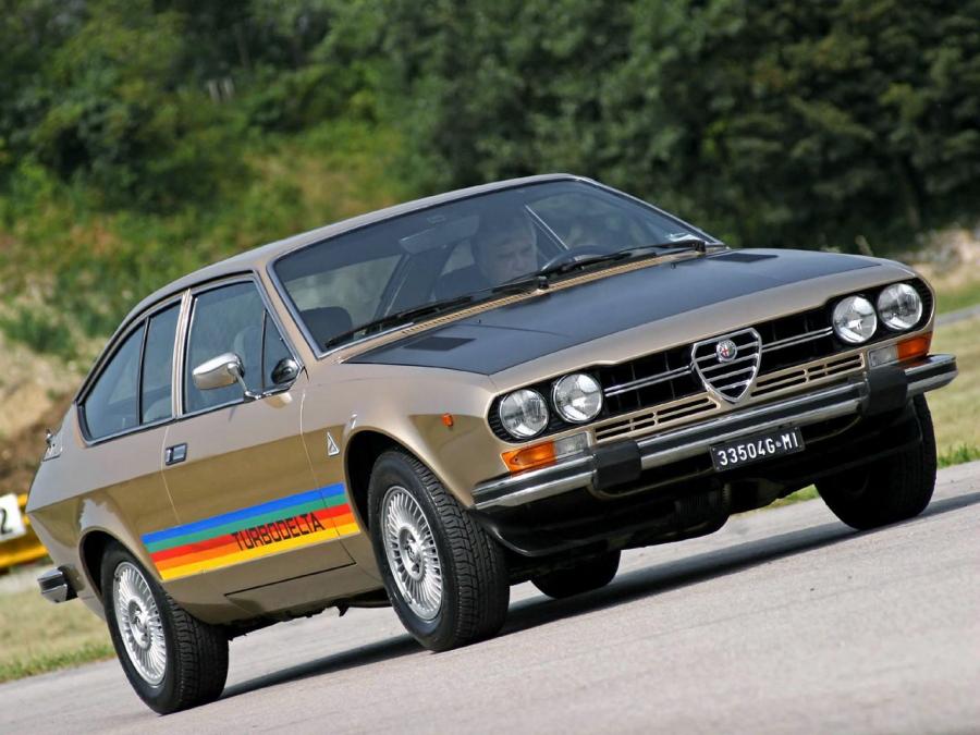 Alfa Romeo Alfetta GTV 2000 Turbodelta (116) 1979 года  (фото 1 из 11)